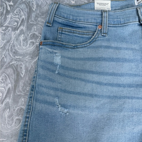 NWT Levi’s Jean Shorts - Picture 7 of 9